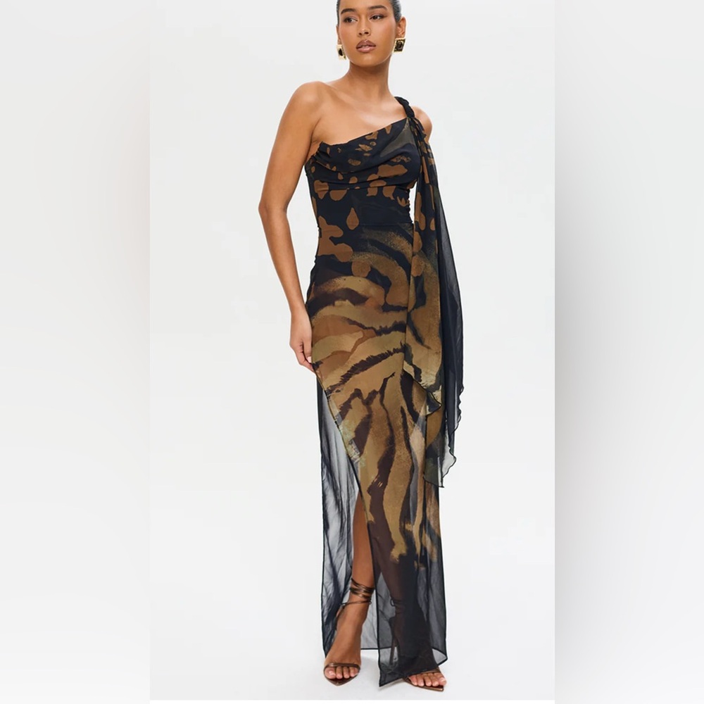 Chiffon Split Hem Maxi Dress